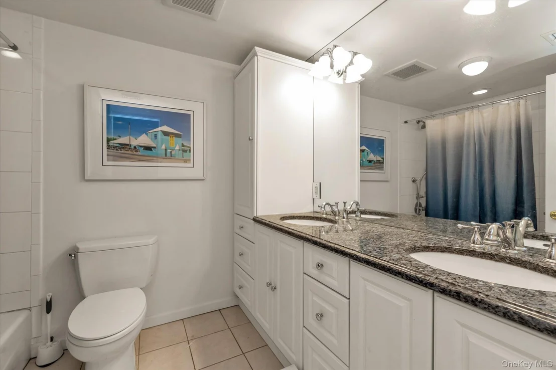 Photo of 2177 Cedar Swamp Road