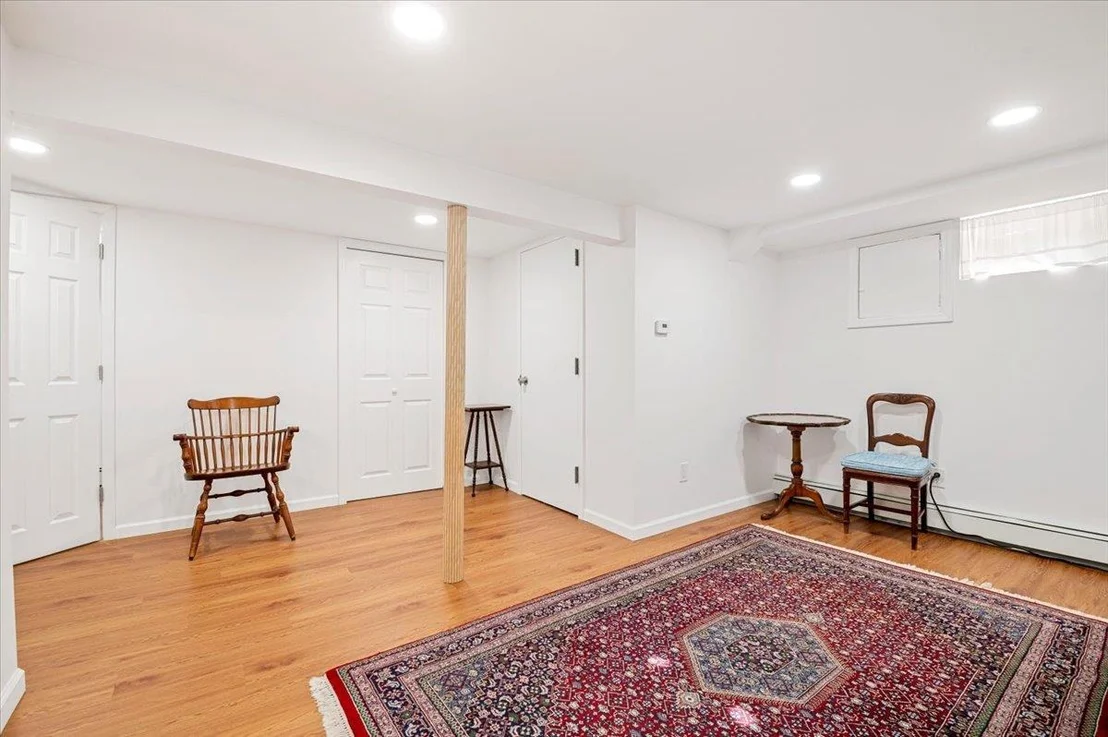 Photo of 7 Knoll Lane