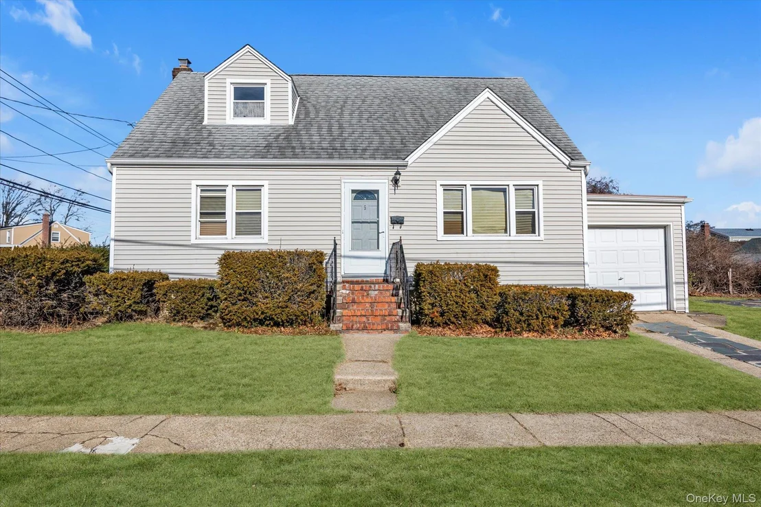 Photo of 5 White Street