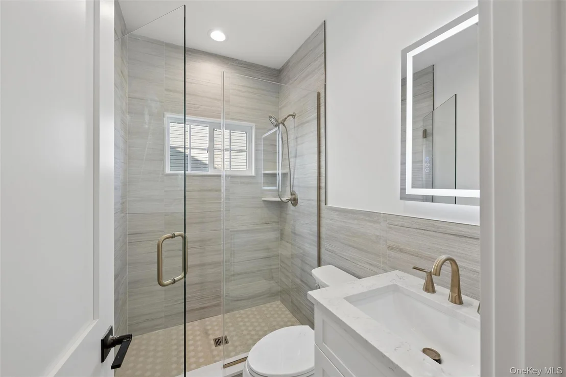 Photo of 1750 Henry Road