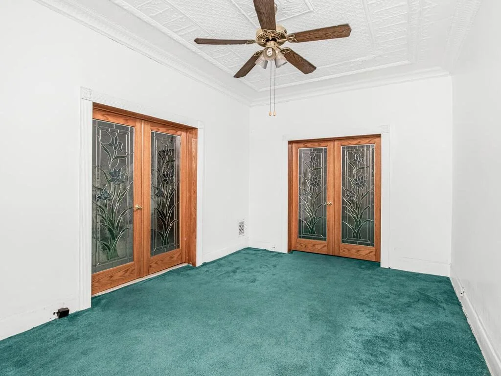 Photo of 4449 Park Avenue