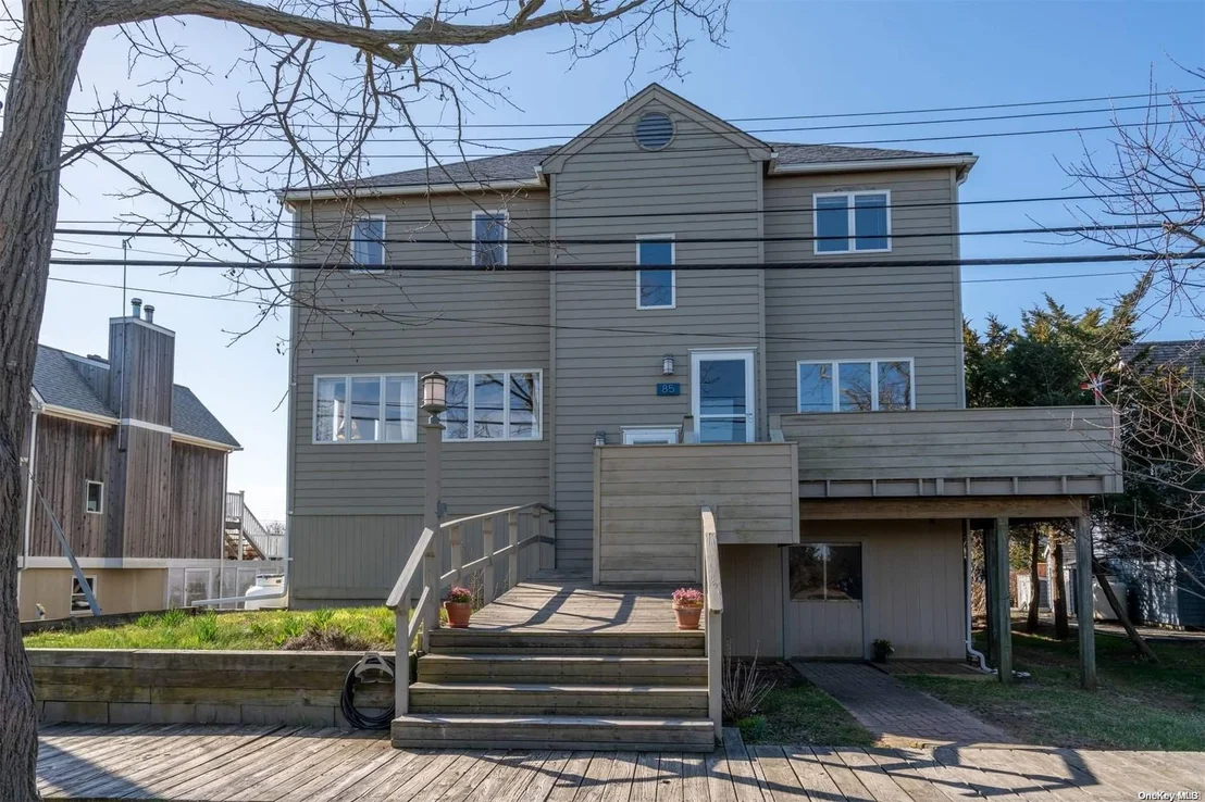 Photo of 85 Oak Beach Road