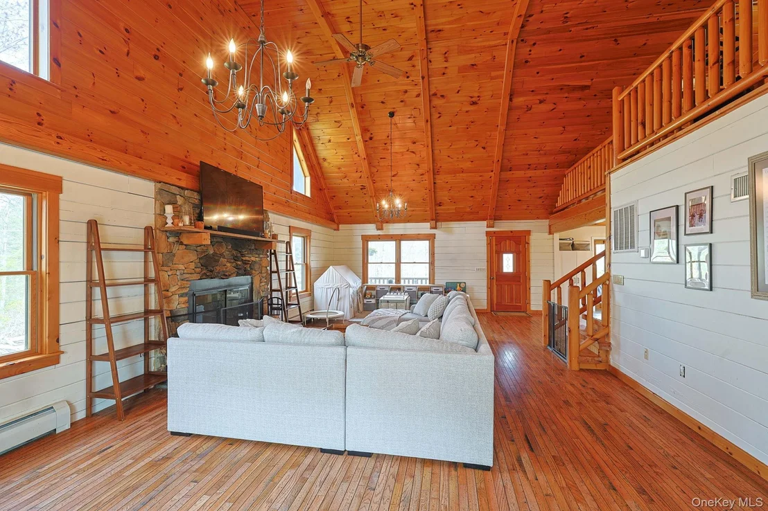 Photo of 412 Pine Grove Road