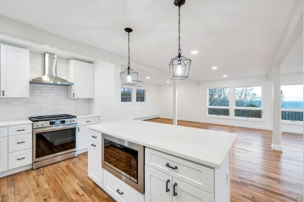 Photo of 2 Dolphin Way