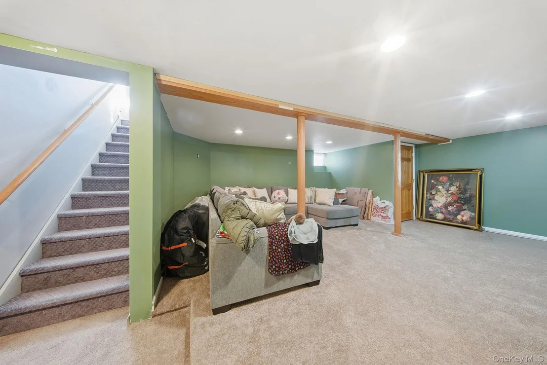Photo of 100 Maybrook Road