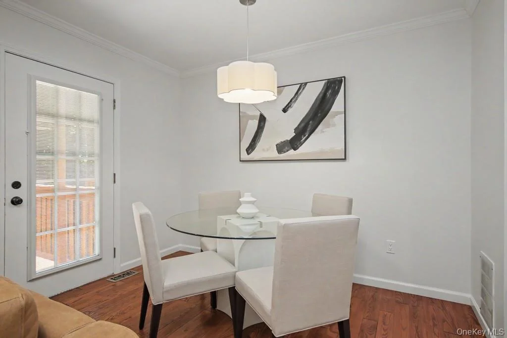 Photo of 101 Elmcrest Drive