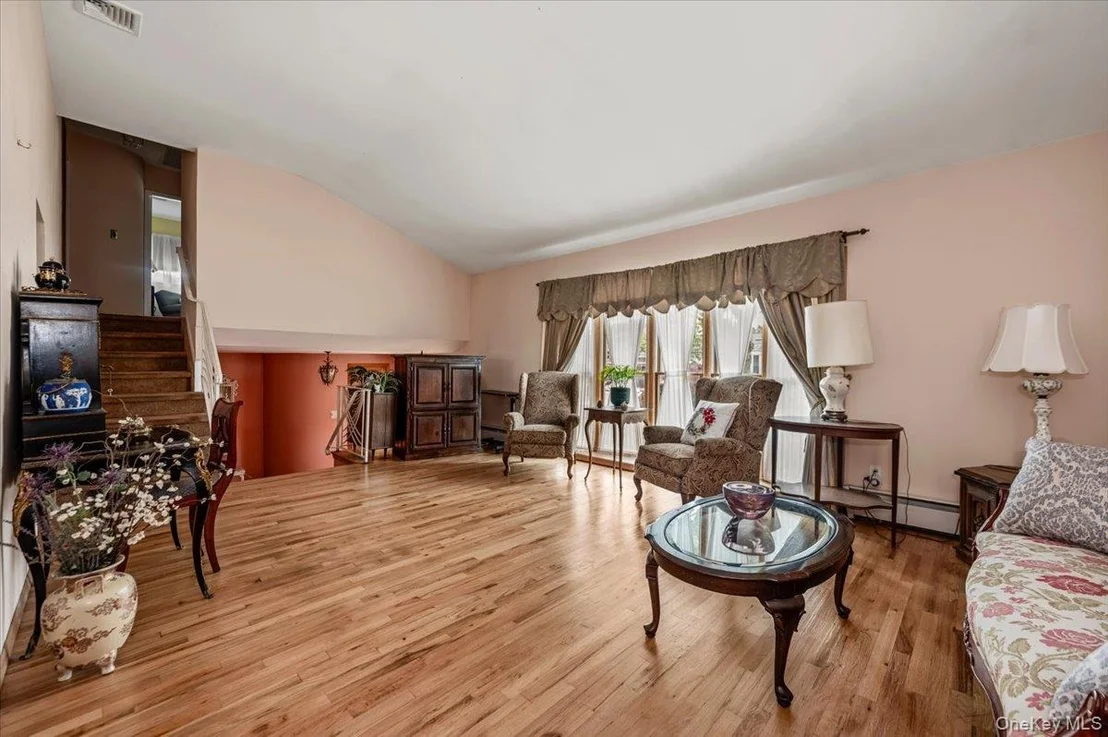 Photo of 3291 Wolfson Drive