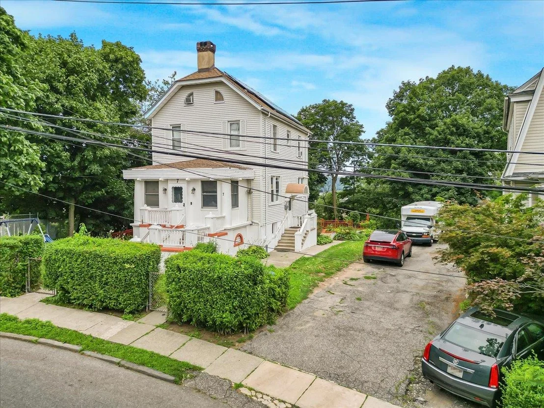 Photo of 7 Wellesley Avenue