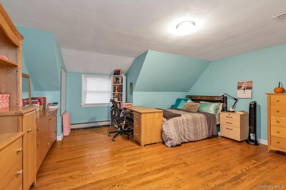 Photo of 2177 Cedar Swamp Road