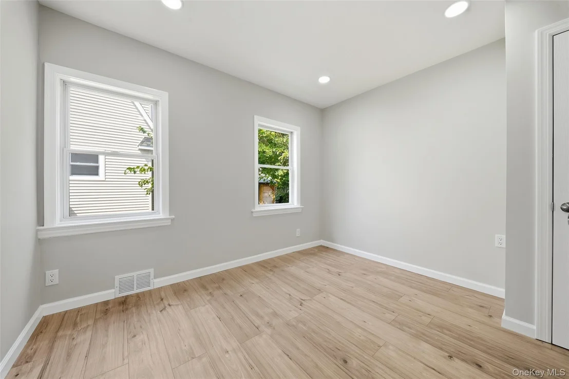 Photo of 21 Independence Avenue