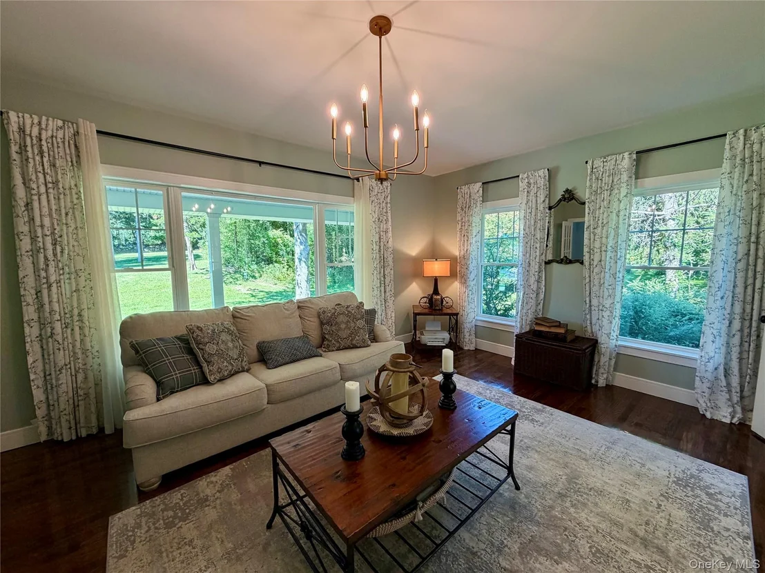 Photo of 101 Beverly Road