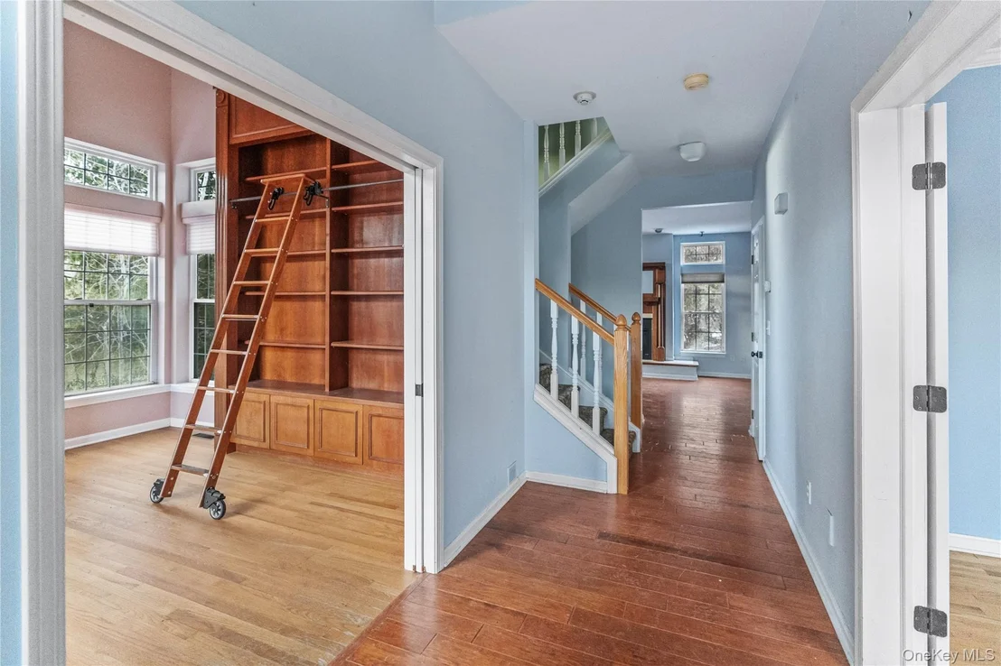Photo of 2 Bridle Way