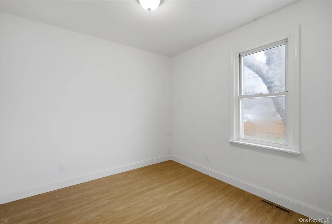 Photo of 36 Edgewater Drive