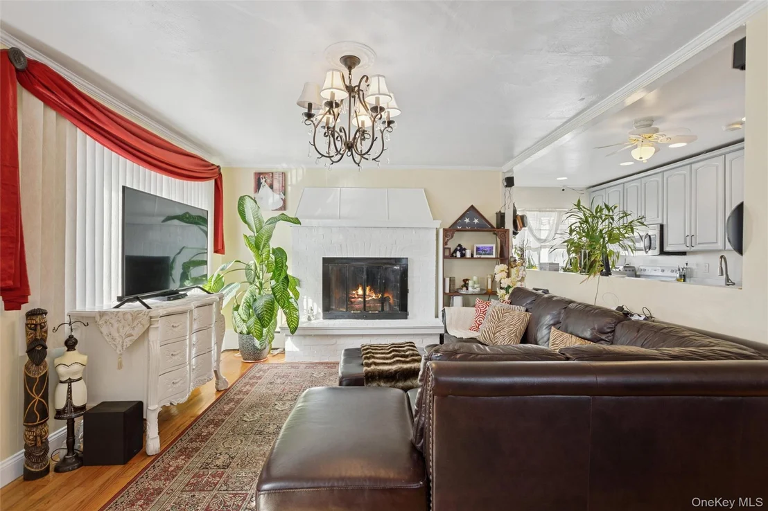 Photo of 124 Coolidge Avenue