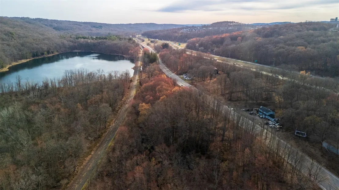 Photo of 3918 Danbury Road