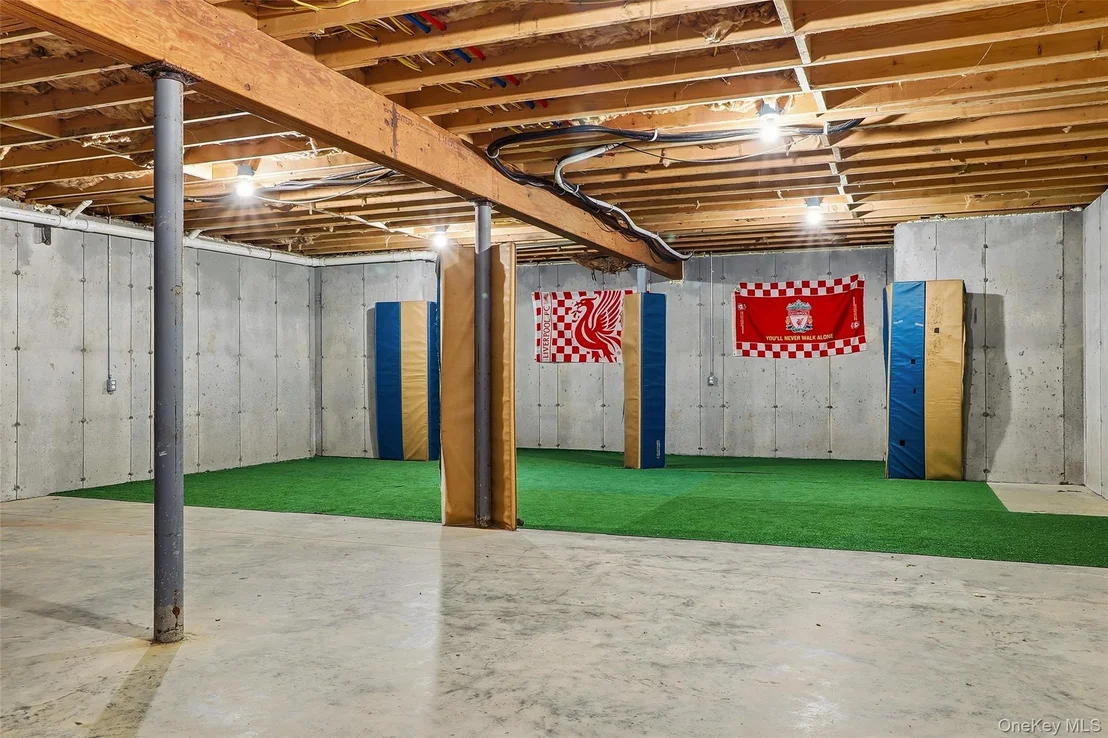 Photo of 18 Barnstormer Lane