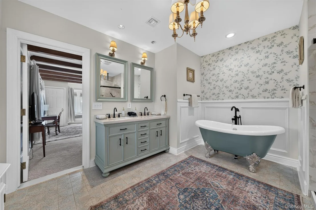Photo of 157 Arcadia Road