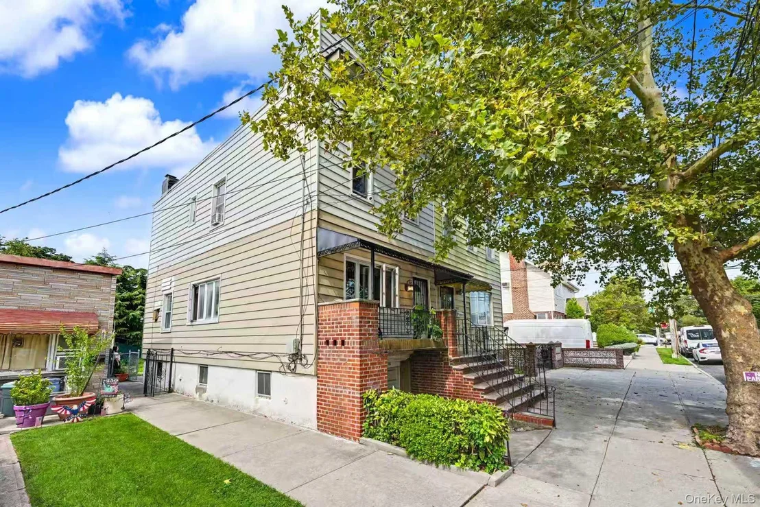 Photo of 6016 69th Lane