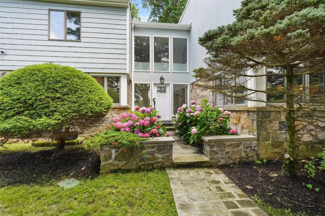 Photo of 85 High Point Road