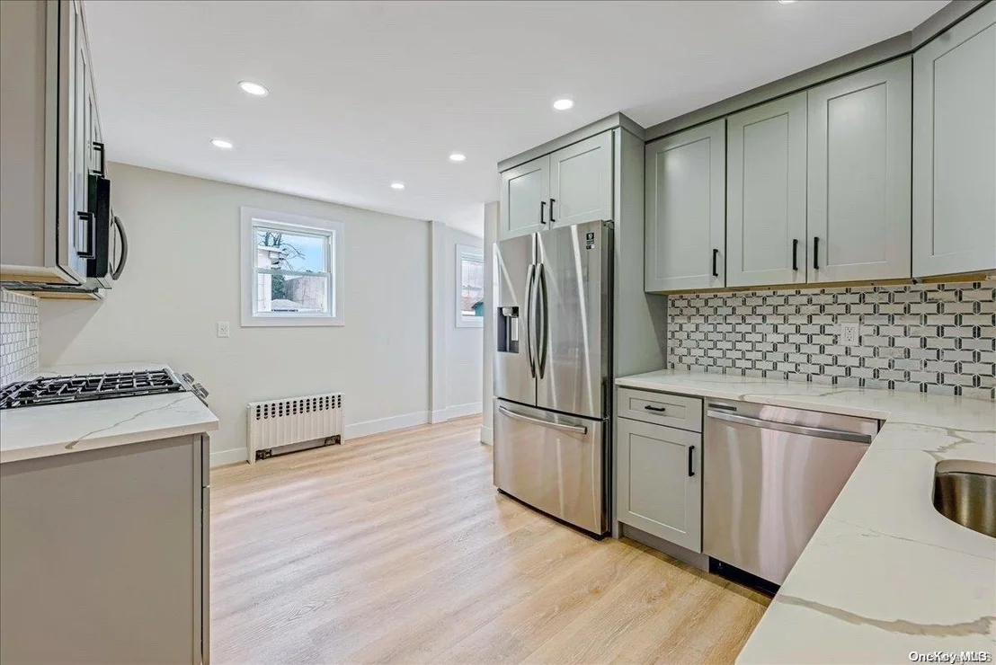Photo of 3639 Provost