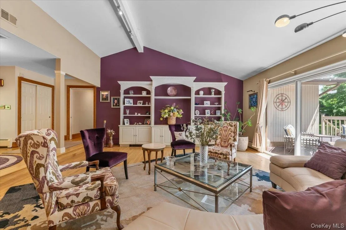 Photo of 20 Aberdeen Drive