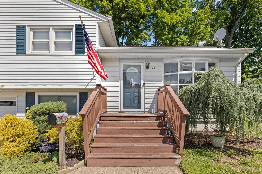 Photo of 24 Maplewood Boulevard