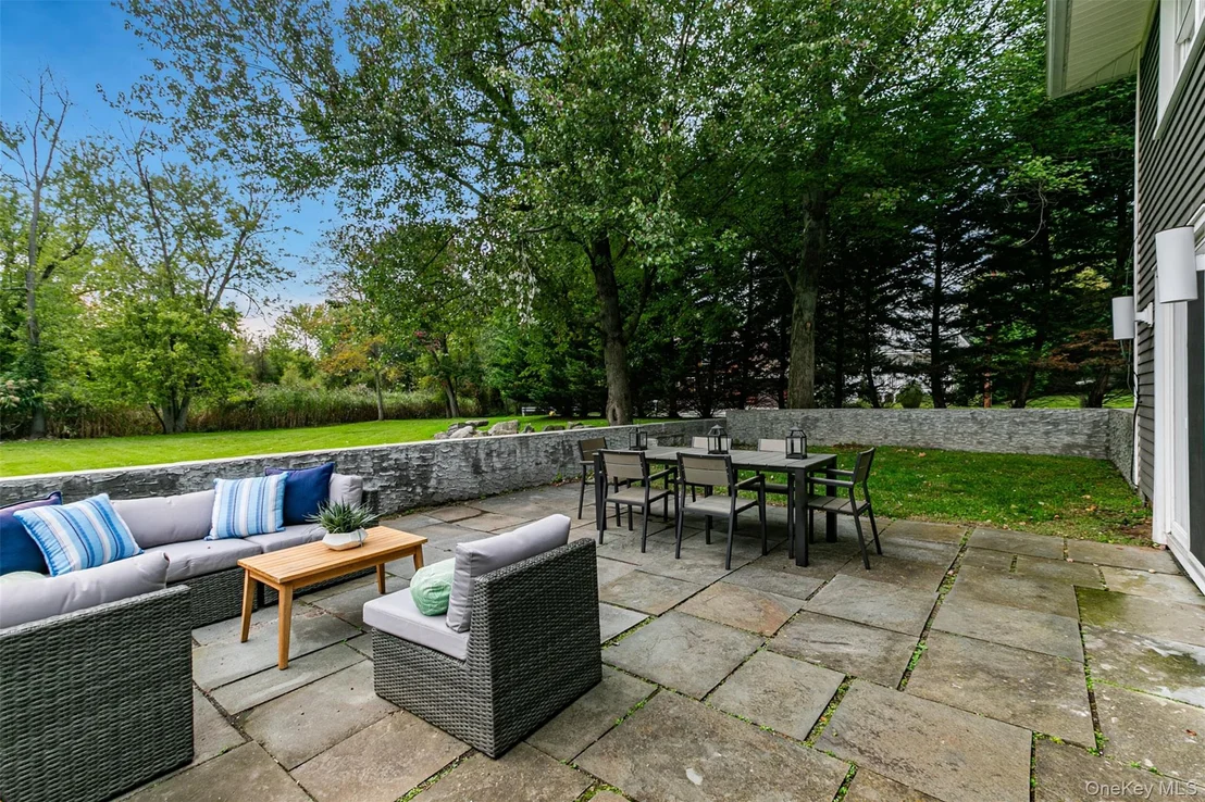 Photo of 8 Belmont Avenue