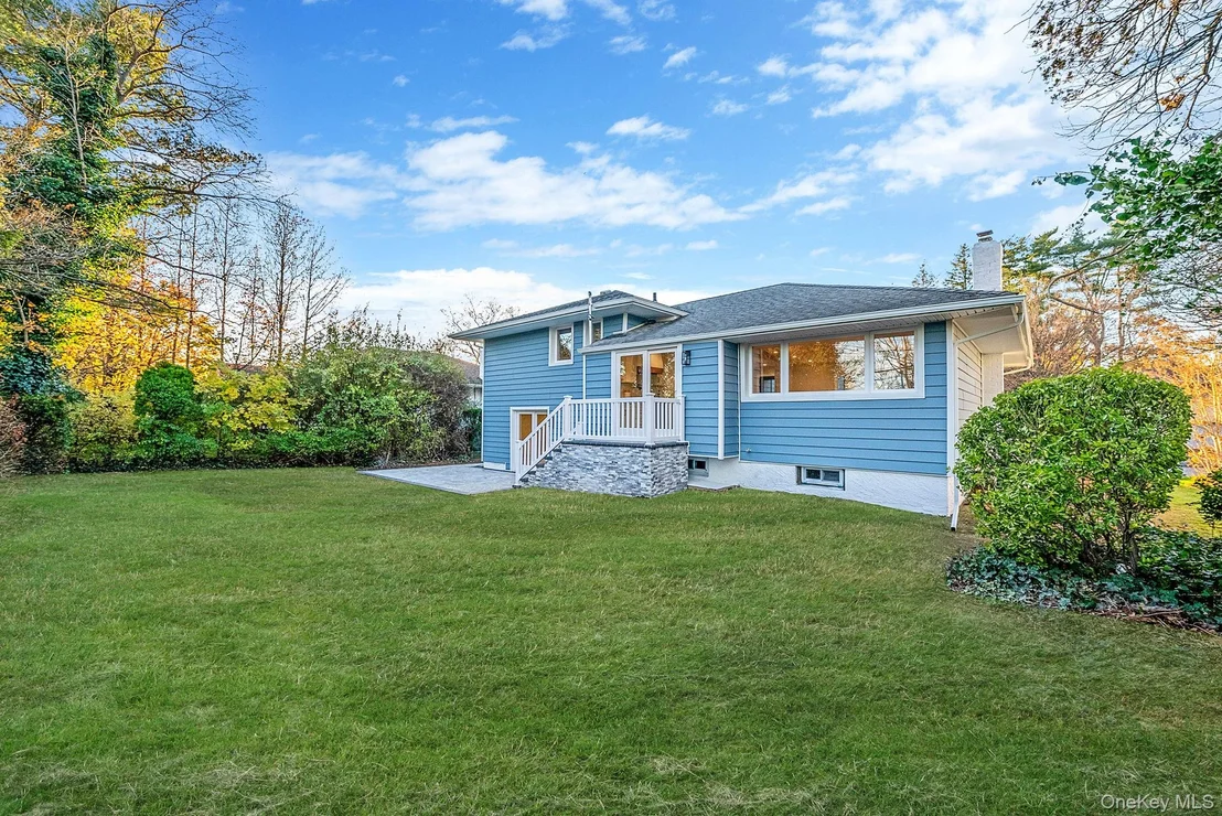 Photo of 64 Hedgerow Lane