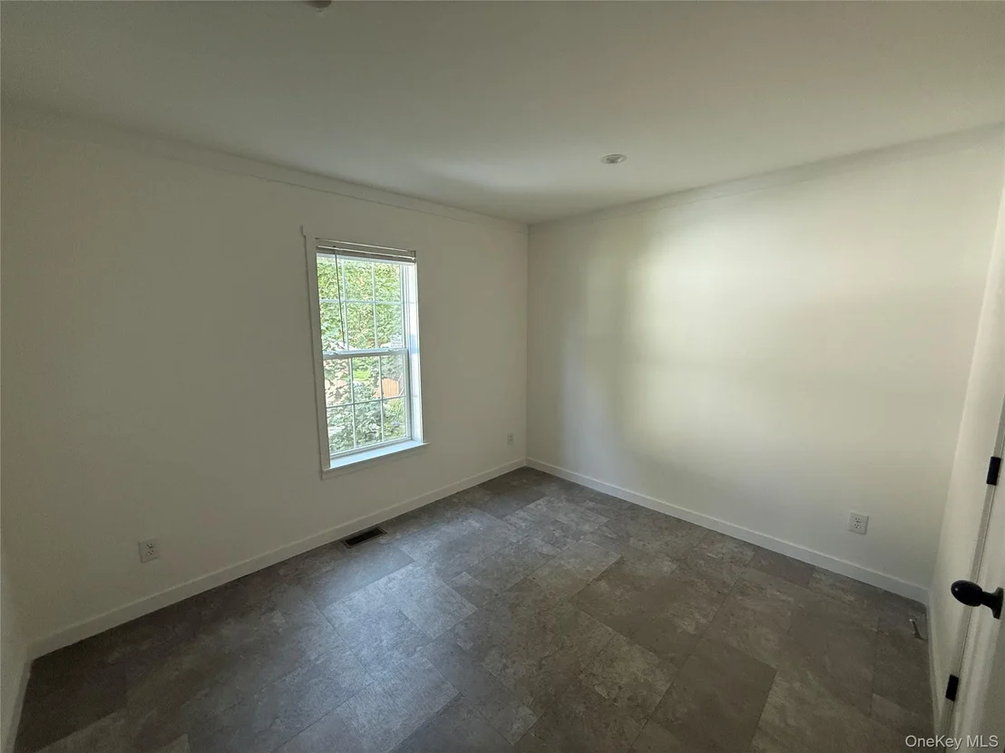 Photo of 117 Forest Park (aka Hubert St)