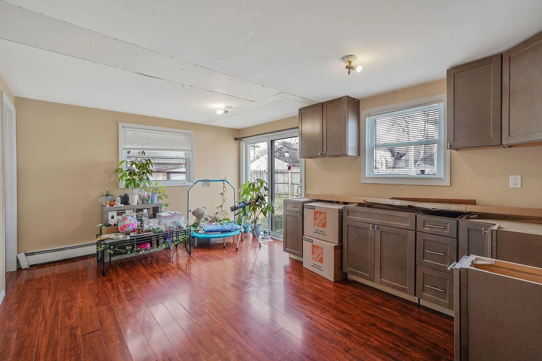 Photo of 272 Floyd Road