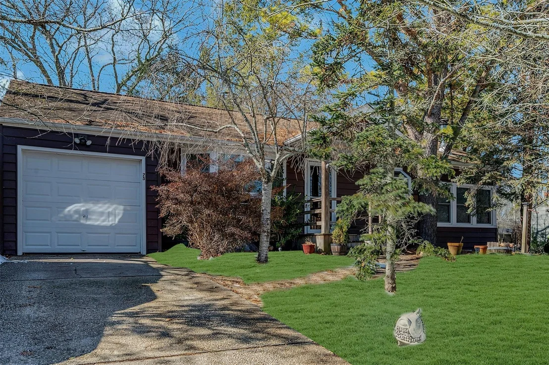 Photo of 75 Royal Avenue
