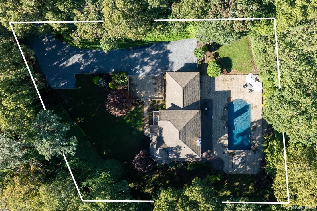 Photo of 11 Country Estates Road