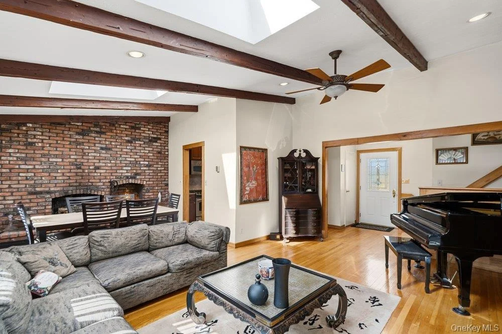 Photo of 8 Pasadena Drive