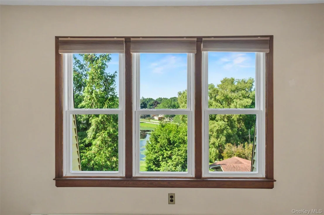 Photo of 33 Grandview Drive