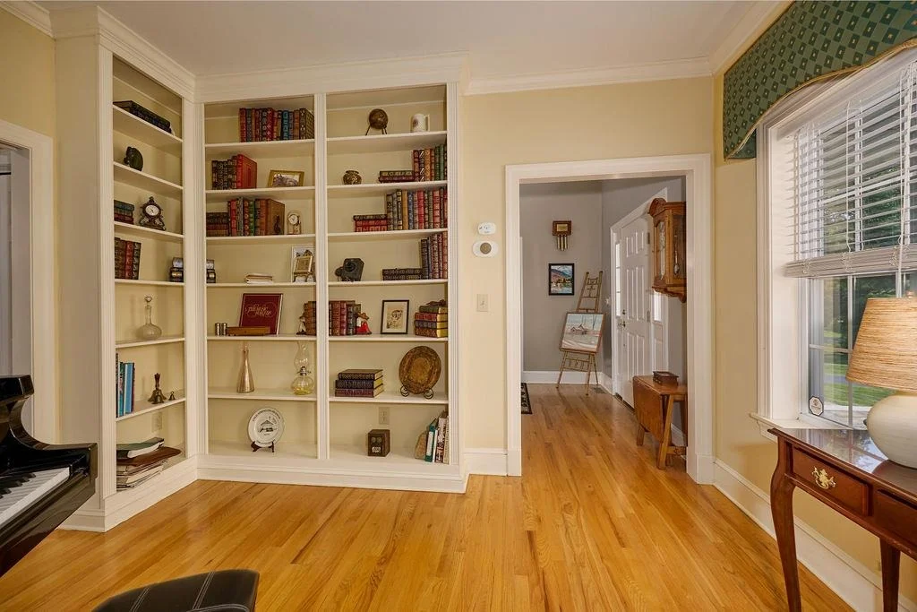 Photo of 57 Coachlight Drive