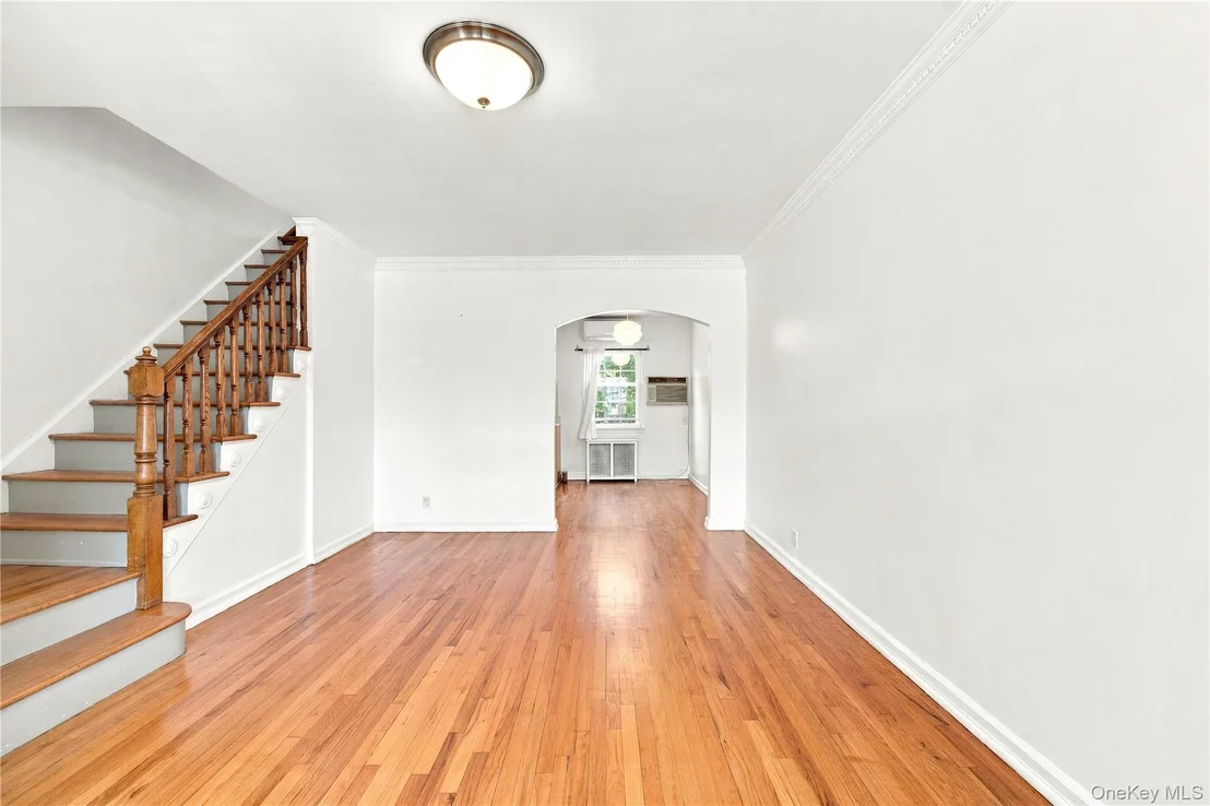 Photo of 7351 Utopia Parkway