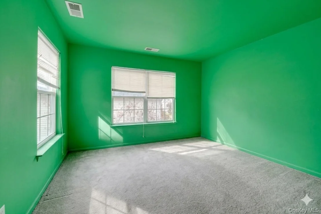 Photo of 130 Benefield Boulevard