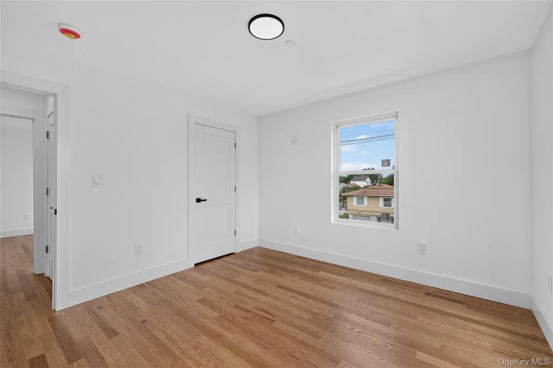 Photo of 265 Roosevelt Avenue