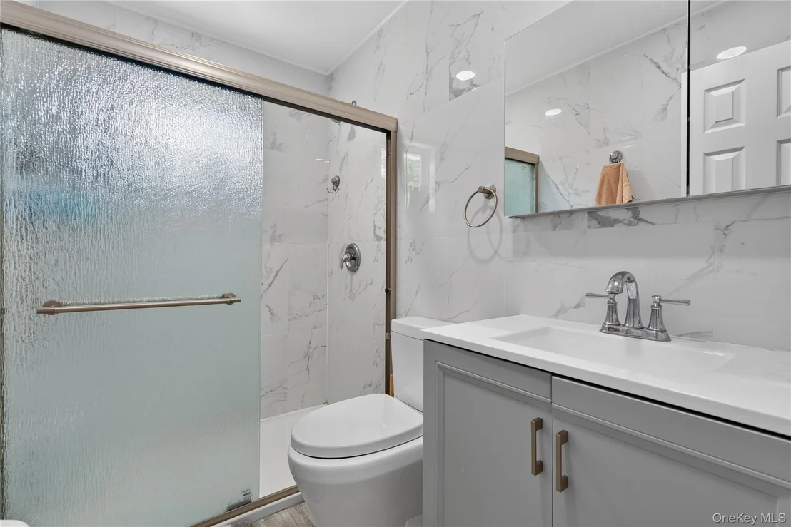 Photo of 108 Maplewood Avenue