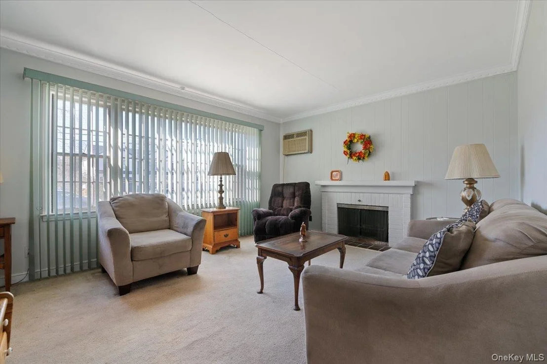 Photo of 12 Maple Avenue