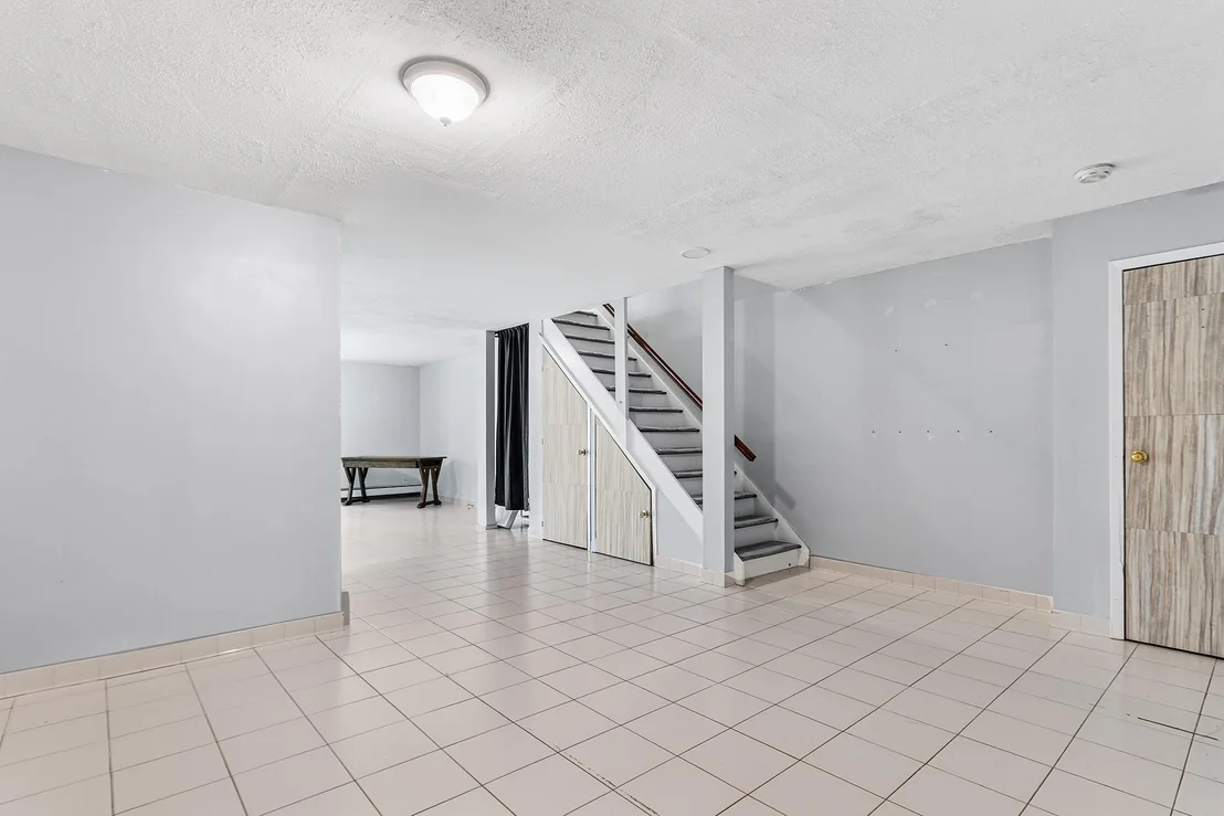 Photo of 17 Hemlock Circle
