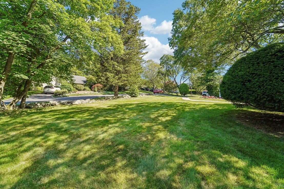 Photo of 12 Paddock Road