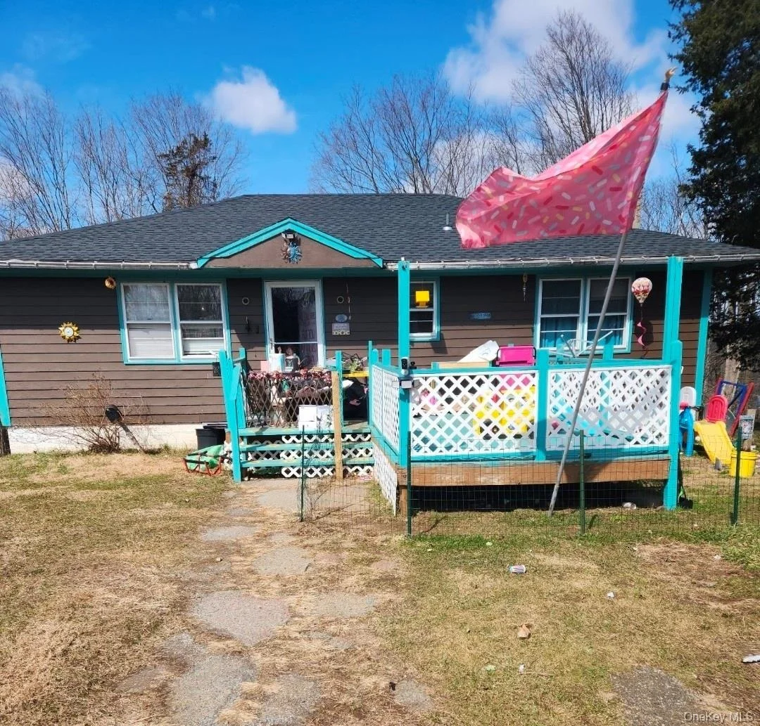 Photo of 32 Cedar Lane