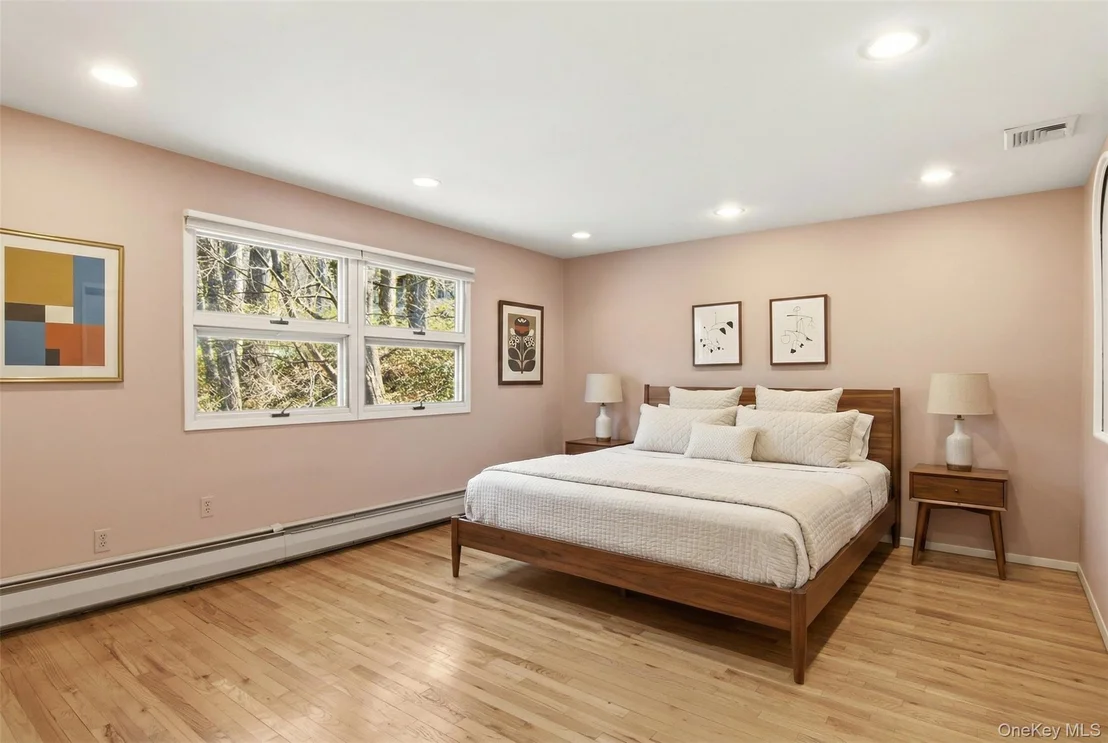 Photo of 6 Laurel Way