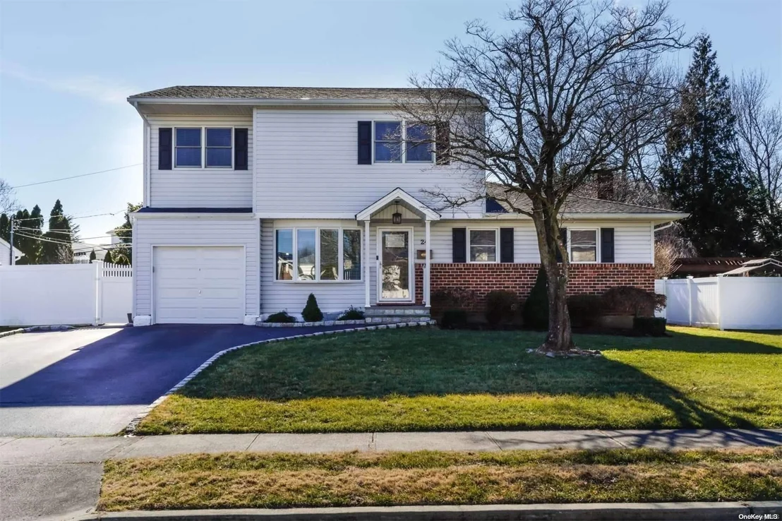 Photo of 24 Seminole Drive