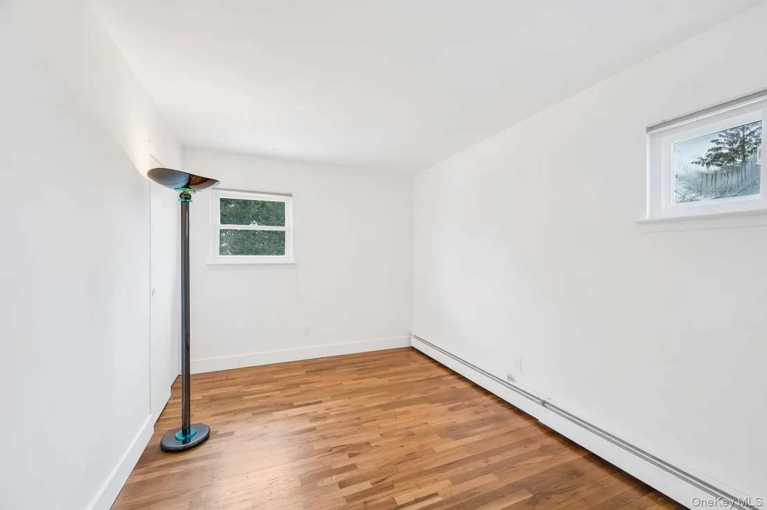 Photo of 10 Sutton Place