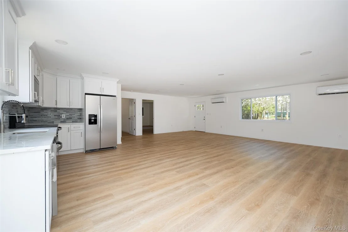 Photo of 7 Eckelman Drive