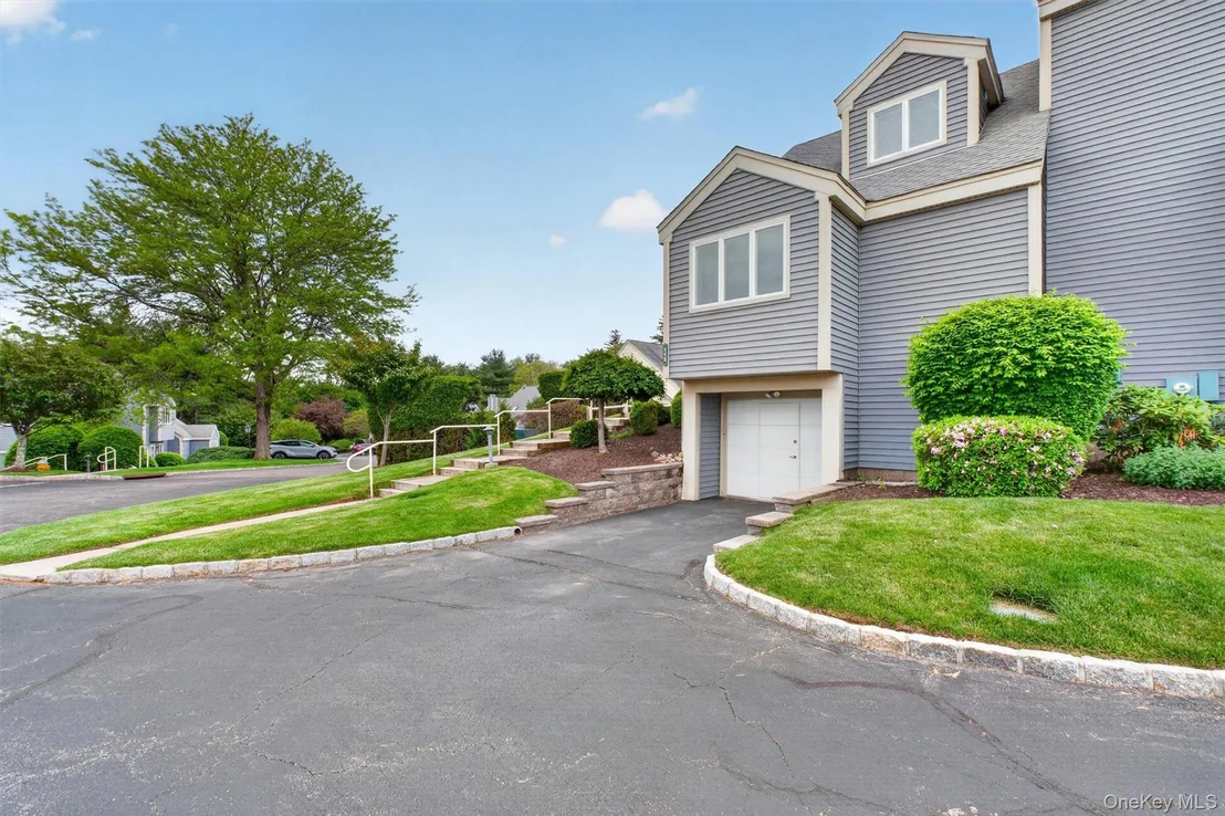 Photo of 115 Fields Lane
