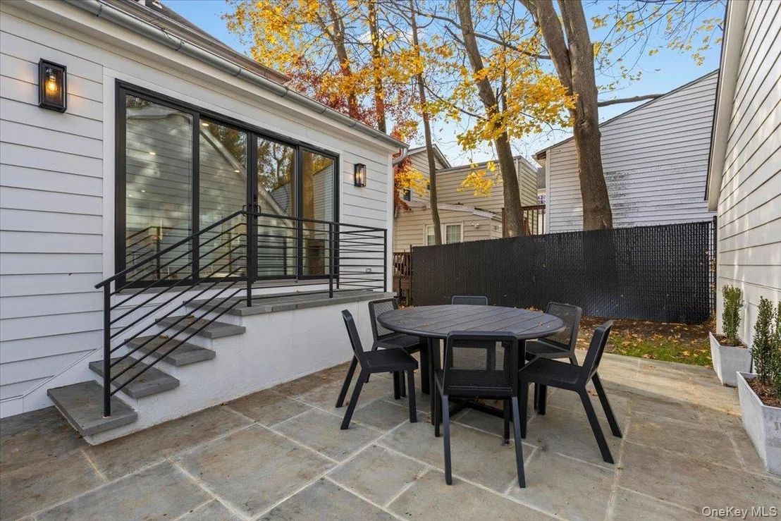 Photo of 60 Grapal Street