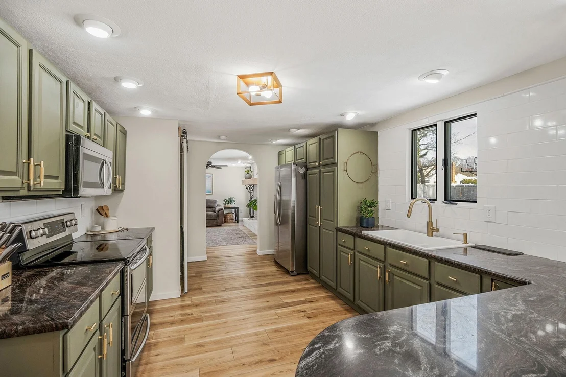 Photo of 33 Scotch Pine Drive
